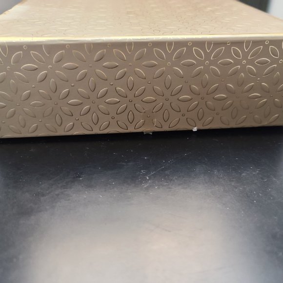 BOxes - Picture 3 of 13